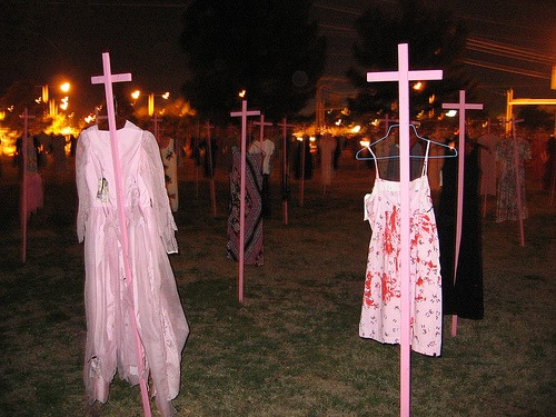 Gedenken an ermordete Frauen in Ciudad Juárez / detritus, flickr