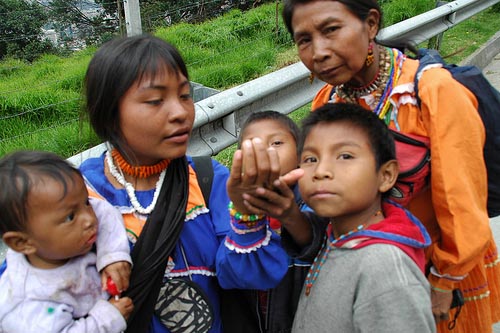 Vertriebene Embera-Chami / OmarAndrés, Flickr