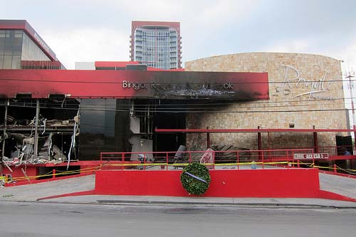 Das Casino Royal (Monterrey) nach dem Anschlag vom 25. August 2011 / fronteras-desk, flickr