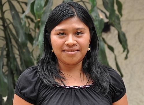 Ignacia Martnez Hernndez von der UVI Las Selvas hat ihre Abschlussarbeit komplett in Nahuatl verfasst / servindi