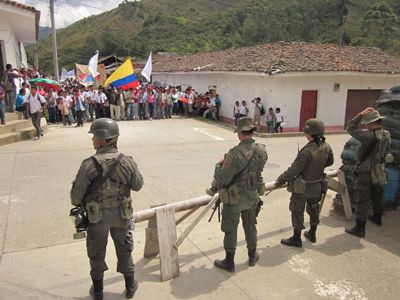 Kolumbien-Cauca-Demo-Acin www.nasaacin.org