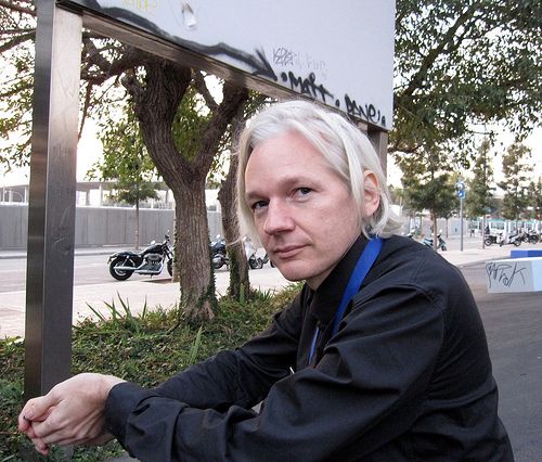 Assange (Aufnahme von 2009) / Esthr, CC BY-NC 2.0, Flickr