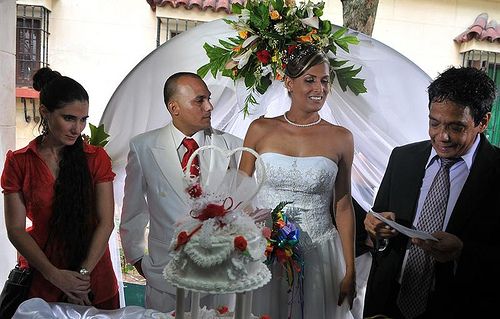 Hochzeit trans*gay in Kuba / globovision, CC BY-NC 2.0, flickr