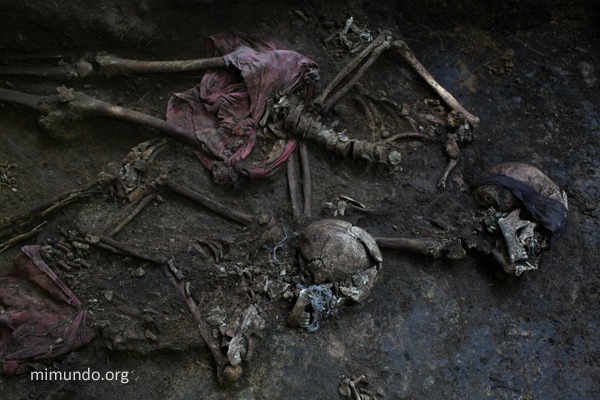 Exhumacion Coban. Foto: James Rodriguez/mimundo.org