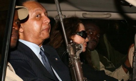 Claude Duvalier wird gut geschützt / otramerica