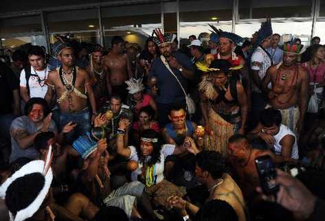Indigene protestieren in Brasilia. Foto: Servindi