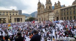 DemonstrantInnen auf der Plaza Bolivar. Foto: amerika21/notimundo2.blogspot.de