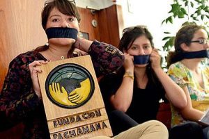 Protest gegen die Schließung der Organisation Pachamama / Agencia Pulsar