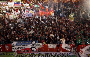 Demo am 16. 12. in Bogotá zur Unterstützung von Petro. Foto: Flickr/Gustavo Petro Urrego (CC BY-NC 2.0)