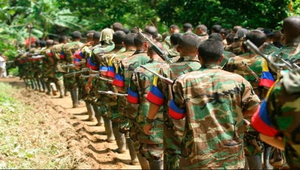 kolumbien paramilitar. Foto: telesur
