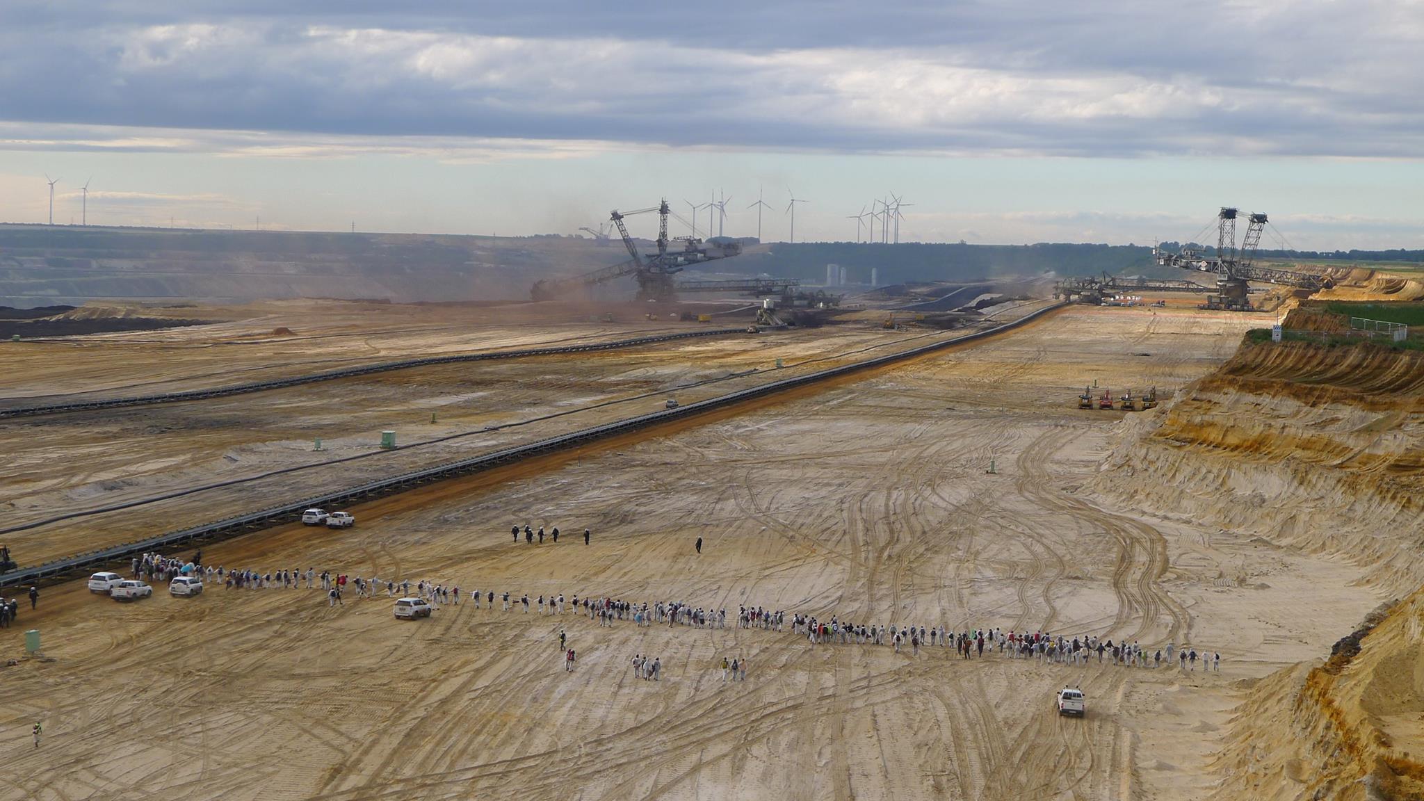 Die Menschenkette gegen den Kohleabbau in Garzweiler. Foto: Flickr