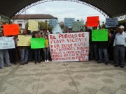 Familienangehörige aus Playa Vicente demonstrieren und fordern von der Regierung, dass die fünf jungen Leute, die in Tierra Blanca entführt wurden, lebend fwieder auftauchen. Foto vom 14. Januar 2016, Cuarto Oscuro