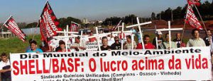 Brasilianische Arbeiter demonstrieren gegen Shell/BASF