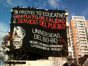 Die Universität Bío Bío im chilenischen Concepción, hier eine Protestaktion von 2011. Foto: Carol Crisosto Cadiz/Flickr (CC BY-SA 2.0)