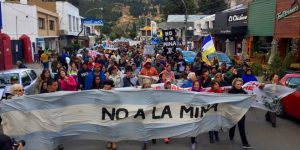 Demonstration gegen die megamineria
in Esquel. Alle Fotos: Asamblea No a la Minería