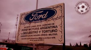 Gedenktafel für die Opfer der Militärdiktatur die auf dem Gelände von Ford Motors entführt und gefoltert wurden.