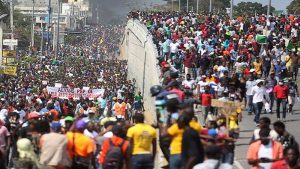 Am 7. Februar, dem 2. Jahrestag des Amtsantritts Moises, gingen im ganzen Land tausende Menschen auf die Straße, um gegen Inflation und Korruption zu demonstrieren. Foto: Telesur