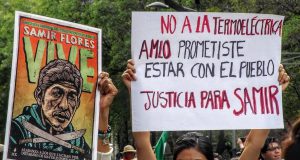 Protest gegen das umstrittene Gaskraftwerk Huexca. Foto: Otro País/Desinformémonos