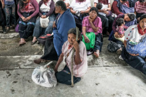 Ein vorübergehendes Lager der Vertriebenen in Aldama / Fotos: Luis Enrique Aguilar/desinformémonos