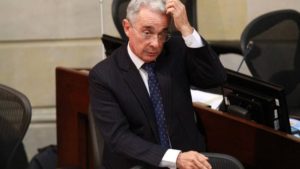 Álvaro Uribe Hausarrest