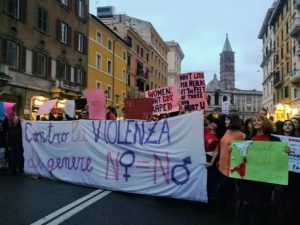 Demonstration zum Internationalen Tag zur Beseitigung von Gewalt gegen Frauen 2018 in Rom. Foto: Wikipedia/Camelia Boban (CC BY-SA 4.0)