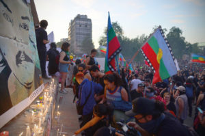 Die Fahne der Mapuche ist bei den Protesten in Chile allgegenwärtig / Foto: Servindi