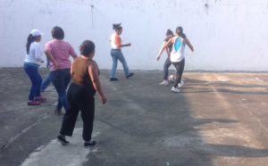 Das Colectivo Artesana organisiert auch Fußballspiele mit Gefängnisinsassinnen / Foto: Colectivo Artesanas