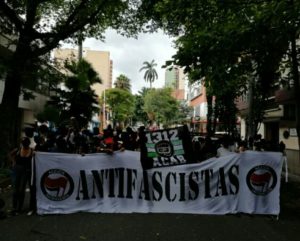 In Medellín haben sich antifaschistische und antisexistische Fußballfans in einem eigenen Fanclub zusammengeschlossen. Foto: Facebook/Antifa CAN