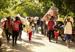 Ein Leben auf der Flucht ist für zehntausende Kolumbianer*innen Realität. Foto: Contagio Radio