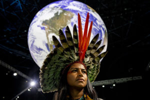Eine Aktivistin auf dem Klimagipfel COP 26 in Glasgow. Foto: Flickr/Midia Ninja/Oliver Kornblihtt (CC BY-NC 2.0)