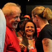 Linke Parteien bilden Wahlbündnis um Präsidentschaftskandidat Lula