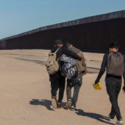 Behörden nehmen 210.000 Migrant*innen fest