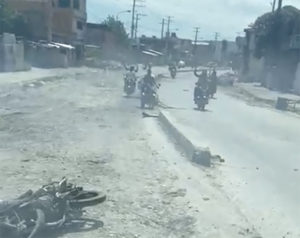 Der Bandenkrieg hat sich inzwischen in die Innenstadt von Port-au-Prince verlagert. Foto: Alter Presse