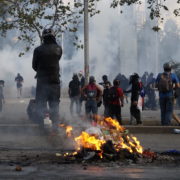 Proteste und Straßenblockaden drei Jahre nach Beginn der Revolte