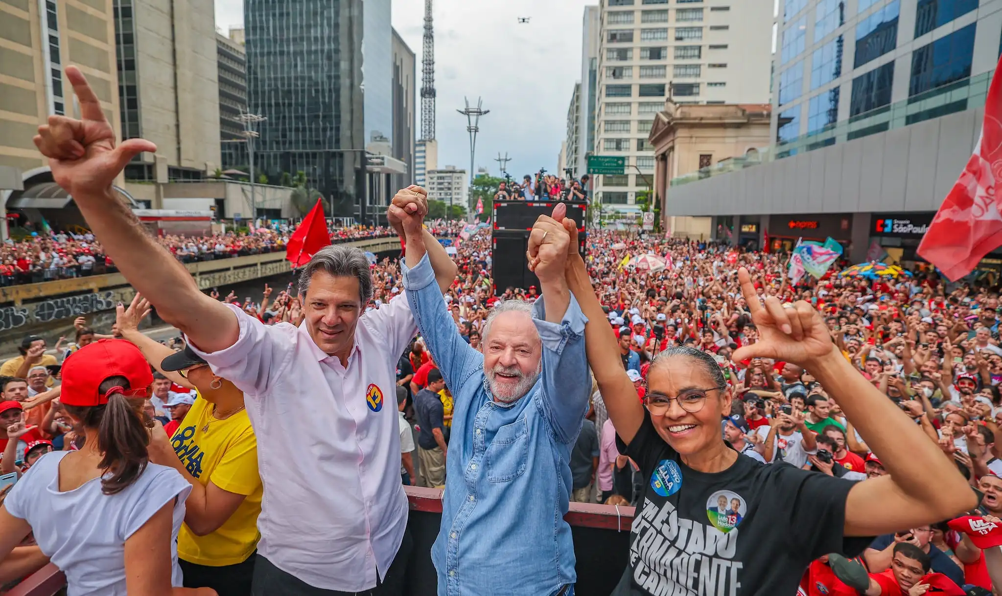 Lula (Mitte) wird Brasiliens nächster Präsident / Foto: Ricardo Stuckert via fotospublicas