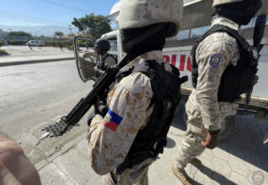 Die Haitianische Nationalpolizei hat angekündigt, ein von Banden kontrolliertes Treibstofflager zurückerobern zu wollen. Foto: AlterPresse