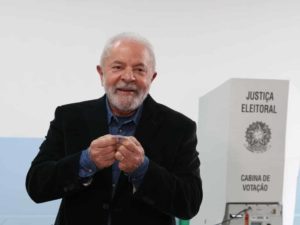 PT-Kandidat Lula bei seiner Stimmabgabe in São Bernardo do Campo / Foto: Rovena Rosa/Agência Brasil via fotospublicas