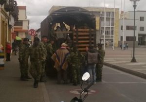 Bislang gilt in Kolumbien die Wehrpflicht. Foto: Contagio Radio