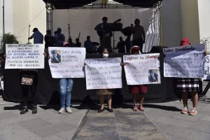 Proteste gegen Bukeles Regierung am Jahrestag des Friedensabkommens
Foto: Melissa Paises