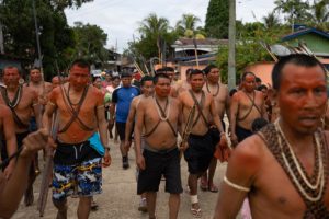 Lideranças indigenas da UNIVAJA - União dos Povos Indígenas do Vale do Javari, protestam por conta da demora na nomeação  dos chefes regionais da da suade e FUNAI de Atalaia do Norte, Amazonas, Brasil. 14 de março de 2023 (Foto: Bruno Kelly/Amazônia Real).