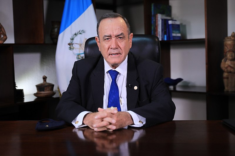 Der umstrittene Präsident Giammattei bei einer Fernsehansprache.
Foto: Gobiereno de Guatemala via flickr
Public Domain Mark 1.0