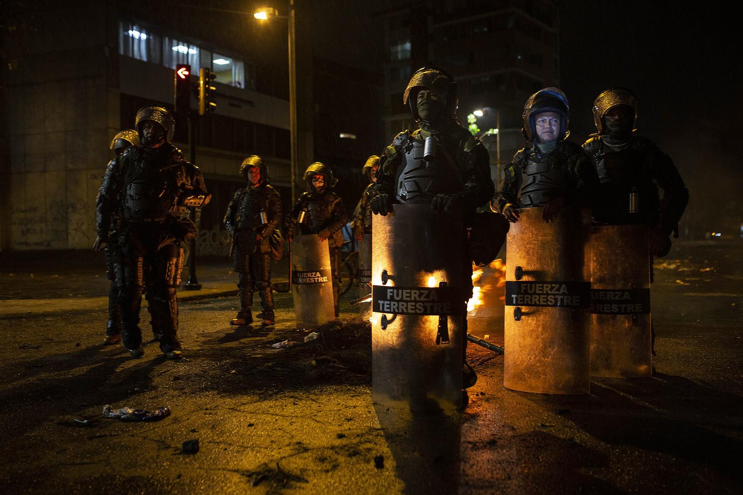 Sicherehitskräfte während der regierungskritischen Proteste 2022.
Foto: Edu León, El Salto