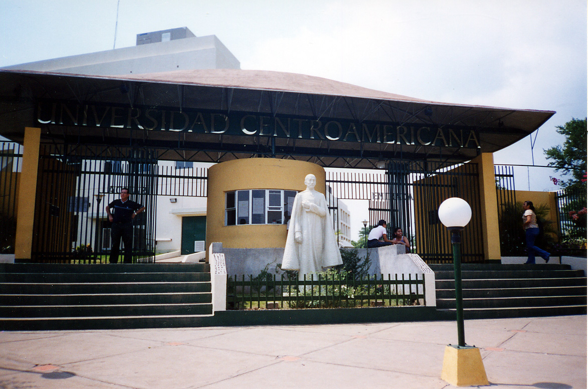 Die nun geschlossenene Zentralamerikanische Universität in der nicaraguanischen Hauptstadt Managua. Foto: Chenanhe/Wikimedia