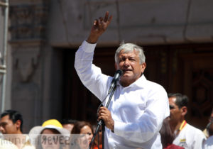 Präsident AMLO hält eine Rede.
Foto: Mundo al Revés via flickr
CC BY-NC-ND 2.0 Deed