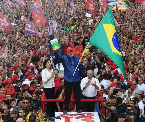 Präsident Lula da Silva wurde wiedergewählt. Foto: Paulo Pinto/Agência Brasil